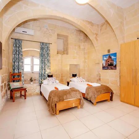 Gospodarstwo wiejskie Dar Tal-moghoz